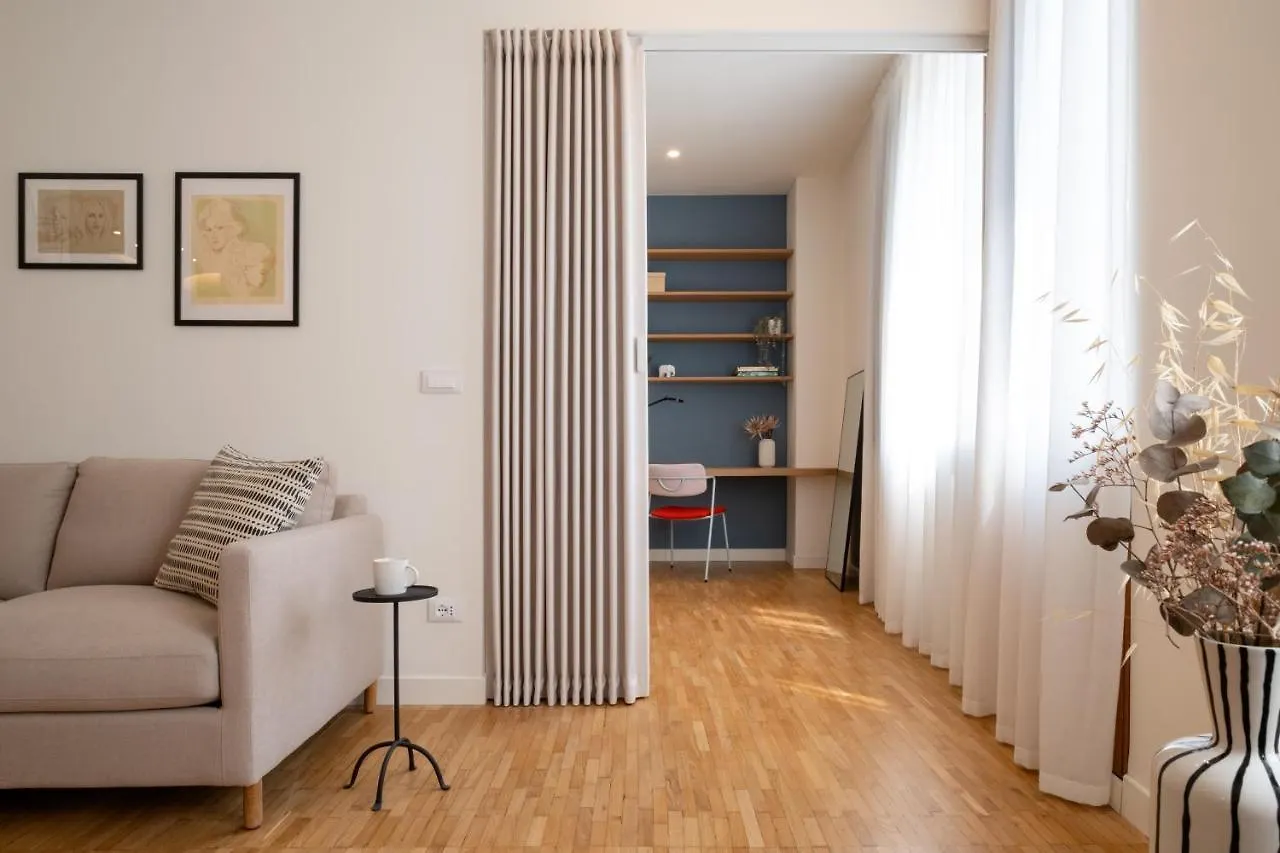 Apartment Realkasa Gallery Blue Suite Bologna
