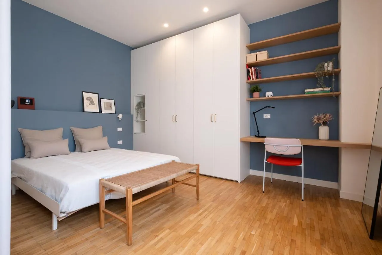 Apartment Realkasa Gallery Blue Suite Bologna